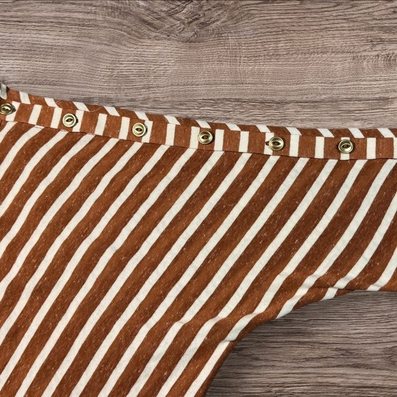 Paraphrase Striped Brown & White Striped Blouse w/ Gold Button Detail Size Large - Picture 4 of 5